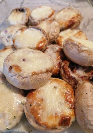 Sajtkrémmel töltött gomba recept fotója