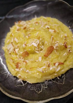 A picture of Kesari halwa.