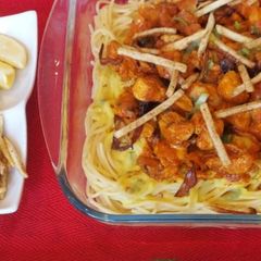 A picture of Khow suey.