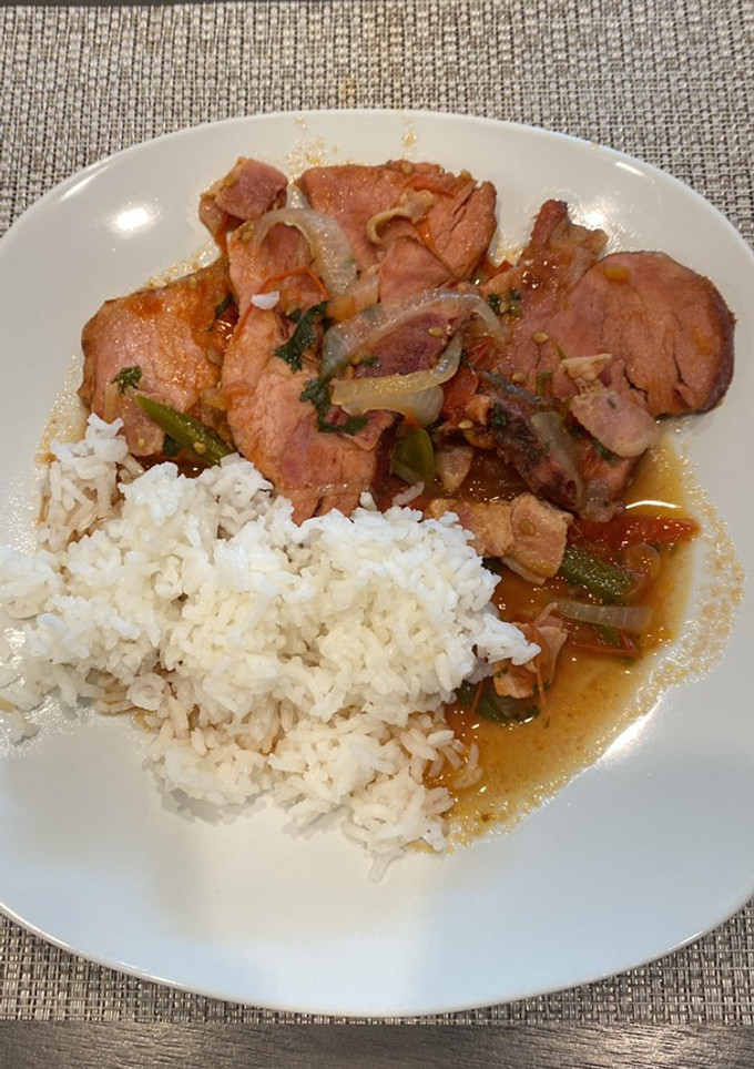 Una foto de Chuletas a la mexicana