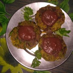 A picture of Leftover whole moong tardka tikki.