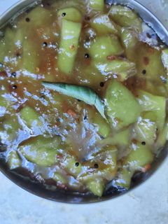 மாங்காய் பச்சடி (Maankaai pachadi recipe in tamil) செய்முறை முக்கிய புகைப்படம்