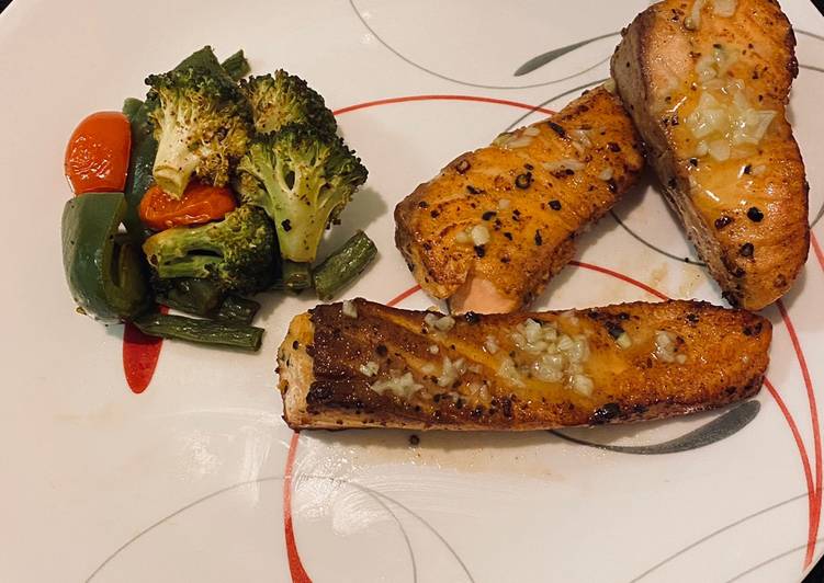 Lemon burnt garlic salmon