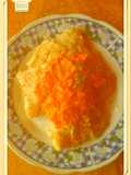 Raviolis rellenos de atún con salsa caprese