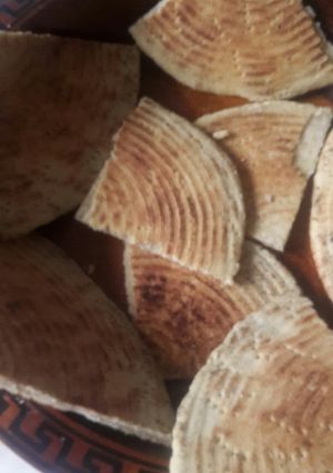 صورة لوصفة خبز الفطير طيب في طجين الطين