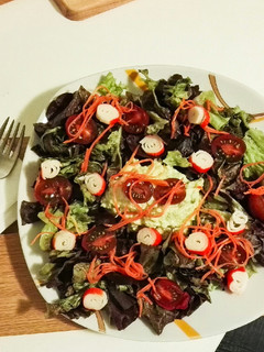 Una foto de Ensalada con tomatitos cherry