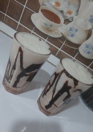 عکسی از دستور شیر موز بستنی