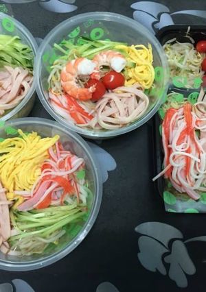 A picture of Japanese Hiyashi Chuka Ramen.