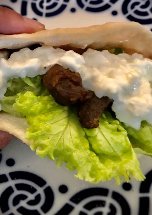Una foto de Kebab de cordero