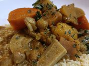 Une photo de couscous végétarien