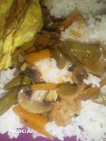 Langkah Mudah untuk Membuat Resep Tumis jamur kancing buncis saos tiram yang Enak Banget Anti Ribet, Uenak Banget