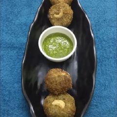 A picture of Stuffed hara bhara kabab.