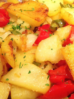 Una foto de Patatas a lo pobre