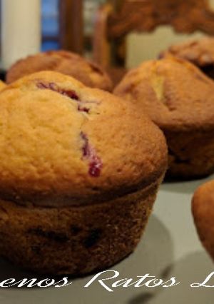 Una foto de Muffins de moras y frambuesa apto para personas con diabetes