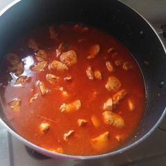 A picture of Sweet and Sour Chicken.