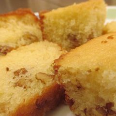 A picture of Walnut Cake.
