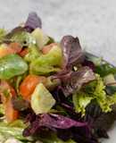 Salad Rau Dền và Dấm Balsamic Mù tạt