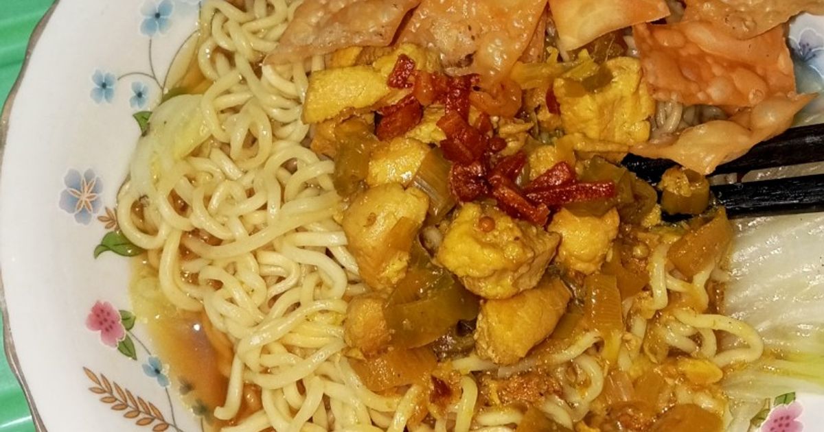 Mie Ayam Kuning