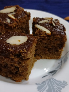 A picture of Almond brownie.
