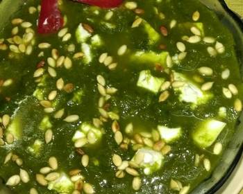 Ready to Serve Palak Paneer Delicious Simple