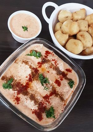 દહીં વડા (Dahi vada Recipe in Gujarati) રેસીપી મુખ્ય ફોટો