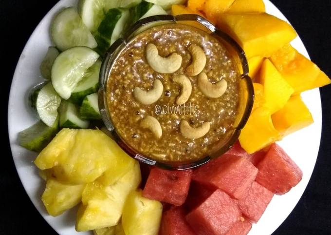 Resep Rujak Buah Mete Anti Gagal