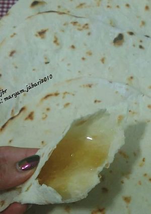 عکسی از دستور نان تافتون خانگی