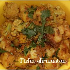 A picture of Masala gobhi aalu.