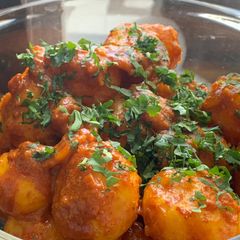 A picture of Street style kathiawari aloo 😋.