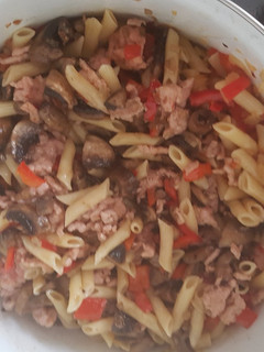 Una foto de Macarrones con carne y champiñones 31