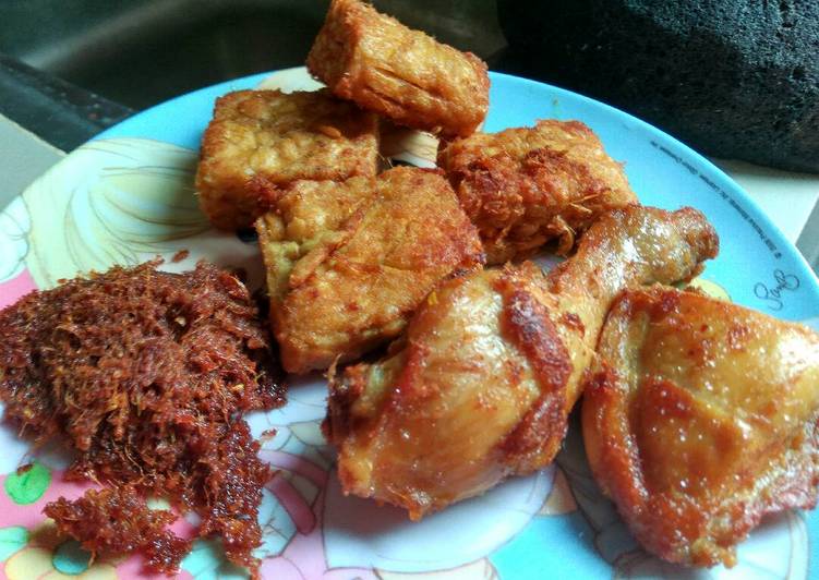 Resep Ayam Goreng Rempah oleh Debora Septiani - Cookpad