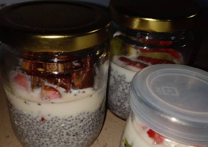 Resep Chia seed kurma strawberry pudding, Sempurna