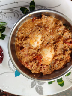 செட்டிநாடு முட்டை கிரேவி (Chettinadu muttai gravy Recipe in Tamil) செய்முறை முக்கிய புகைப்படம்