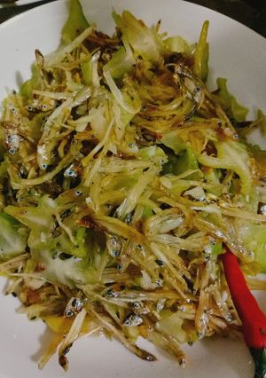 Hình của món Cá cơm trộn khế chua(món ăn miền trung).