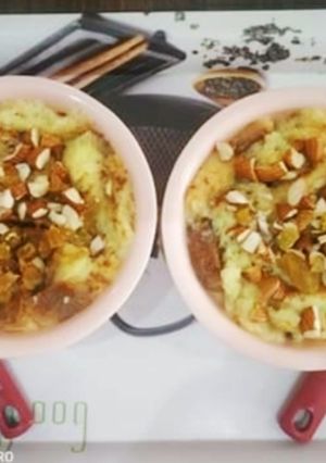 A picture of Bread butter pudding.