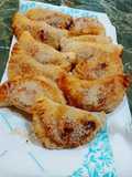 Empanadillas mele noci e cannella