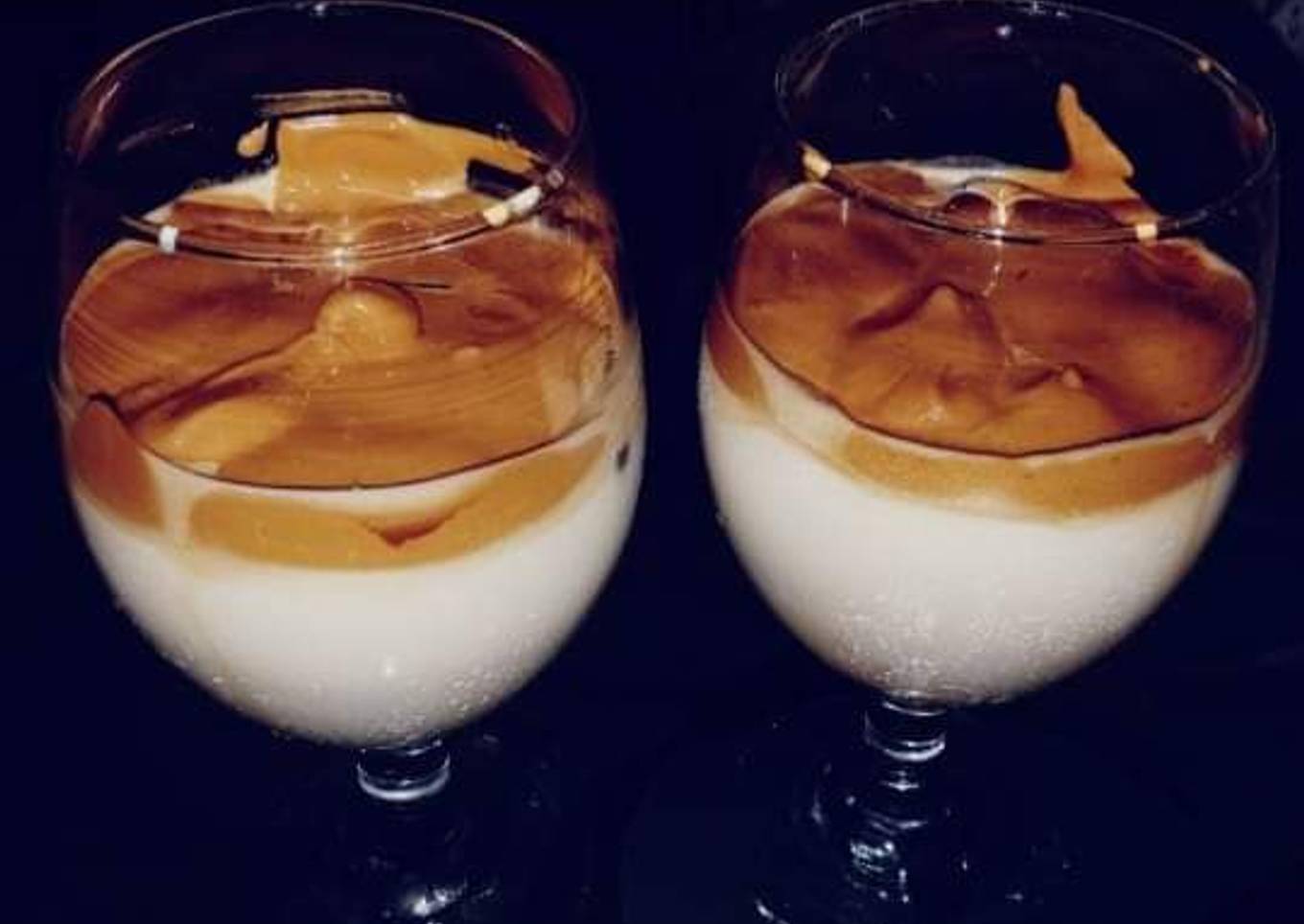 Frothy dalgona coffee
