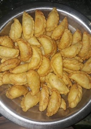 गुझिया रेसिपी मुख्य फोटो