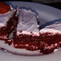 A picture of Red Velvet Cake.