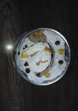 A picture of Vanilla and chocolate mousse #localfoodcontest Nairobi east.
