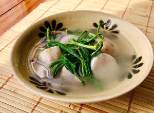 Hình của món Canh khoai sọ rau rút.