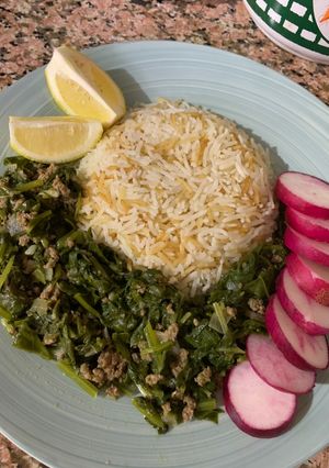 صورة لوصفة سبانخ مع اللحمة