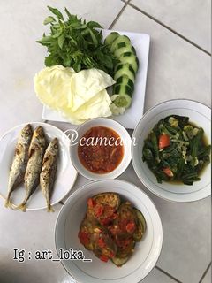 Foto resep Terong balado, tumis genjer, ikan cuek,Sambel goreng dan lalapan