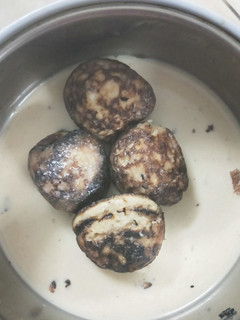இனிப்புப்பால் பணியாரம் செய்முறை முக்கிய புகைப்படம்
