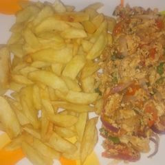 A picture of Chips with scrambled egg.
