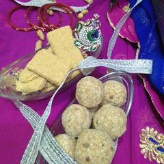 A picture of Wheat flour ladoos.