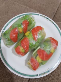 Foto resep Salmon Veggie Salad Roll