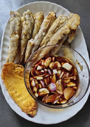 A picture of Fried Fish.