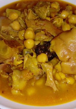 Una foto de Callos con garbanzos