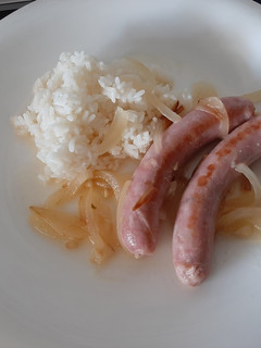 Una foto de Longanizas de pollo al vino